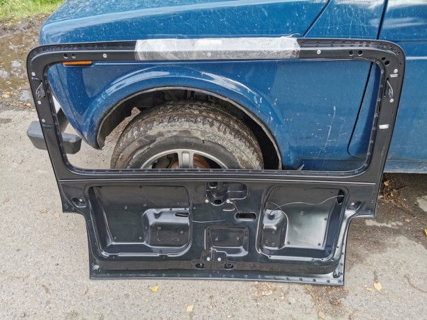 Дверь задняя пластиковая для B@3 21213, 21214 "L@DA 4x4" купить недорого с доставкой в Находка