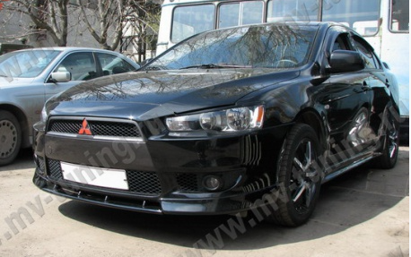 Зубатка - вставка между передними клыками для Mitsubishi Lancer X (2007-2016) купить недорого с доставкой в Находка