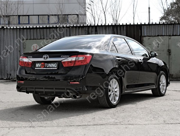 Диффузор заднего бампера var №2 (текстурный пластик) для Toyota Camry XV50 (2012-2014) купить недорого с доставкой в Находка