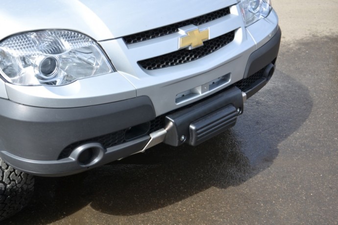 Кронштейн стационарной лебёдки передний для Chevrolet Niv@ купить недорого с доставкой в Находка